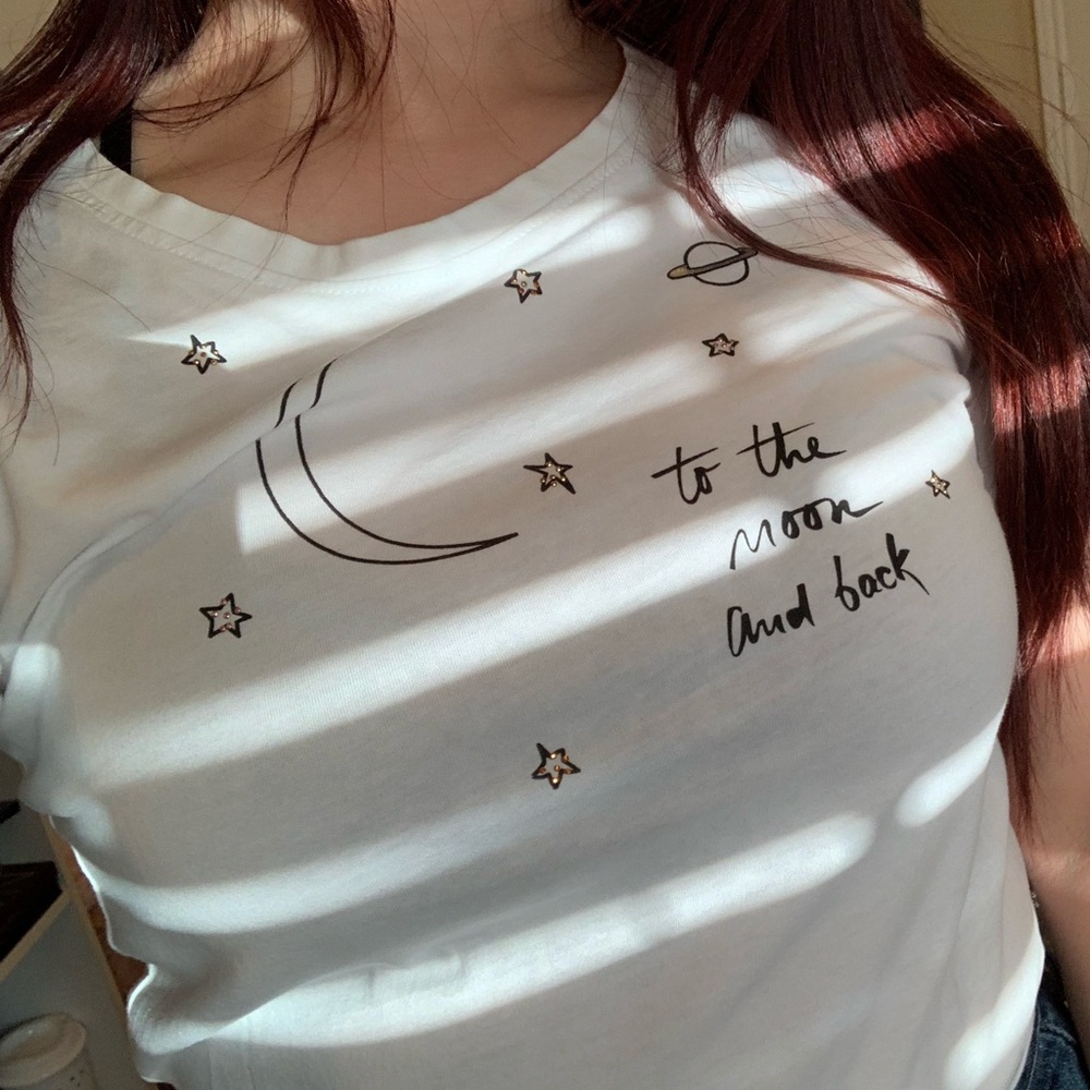 H&M T-shirt 🌙